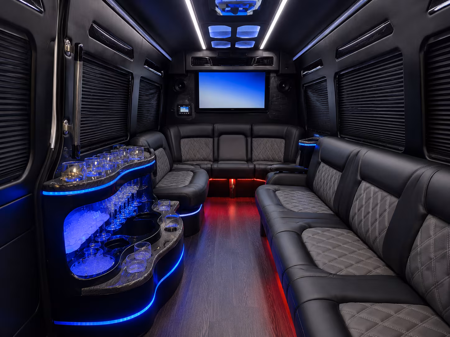 choose the right bus color and style for your parma wedding day